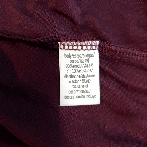 Victoria's Secret T-shirt - Picture 3 of 5